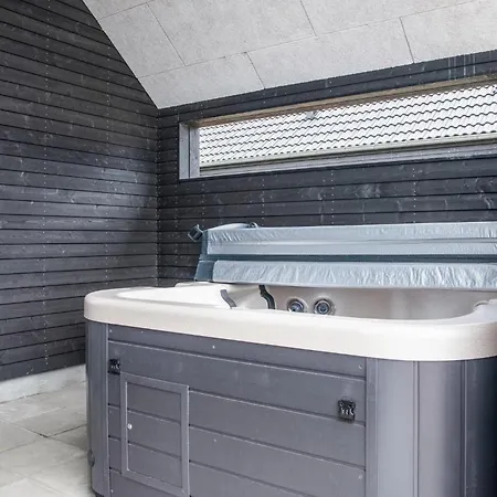 Beautiful In Romo With Wifi *